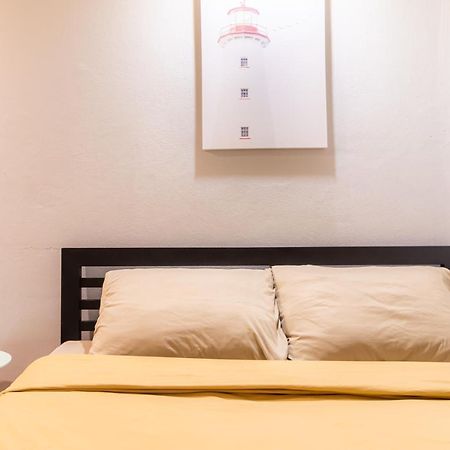 Snoozzze Hostel ใกล้รถไฟฟ้า ย่านบางรัก (Adults Only) Bangkok Exteriör bild