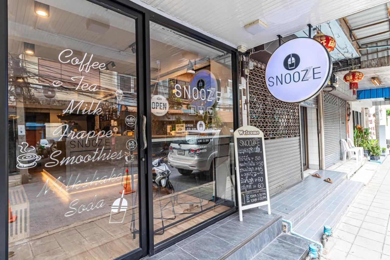 Snoozzze Hostel ใกล้รถไฟฟ้า ย่านบางรัก (Adults Only) Bangkok Exteriör bild