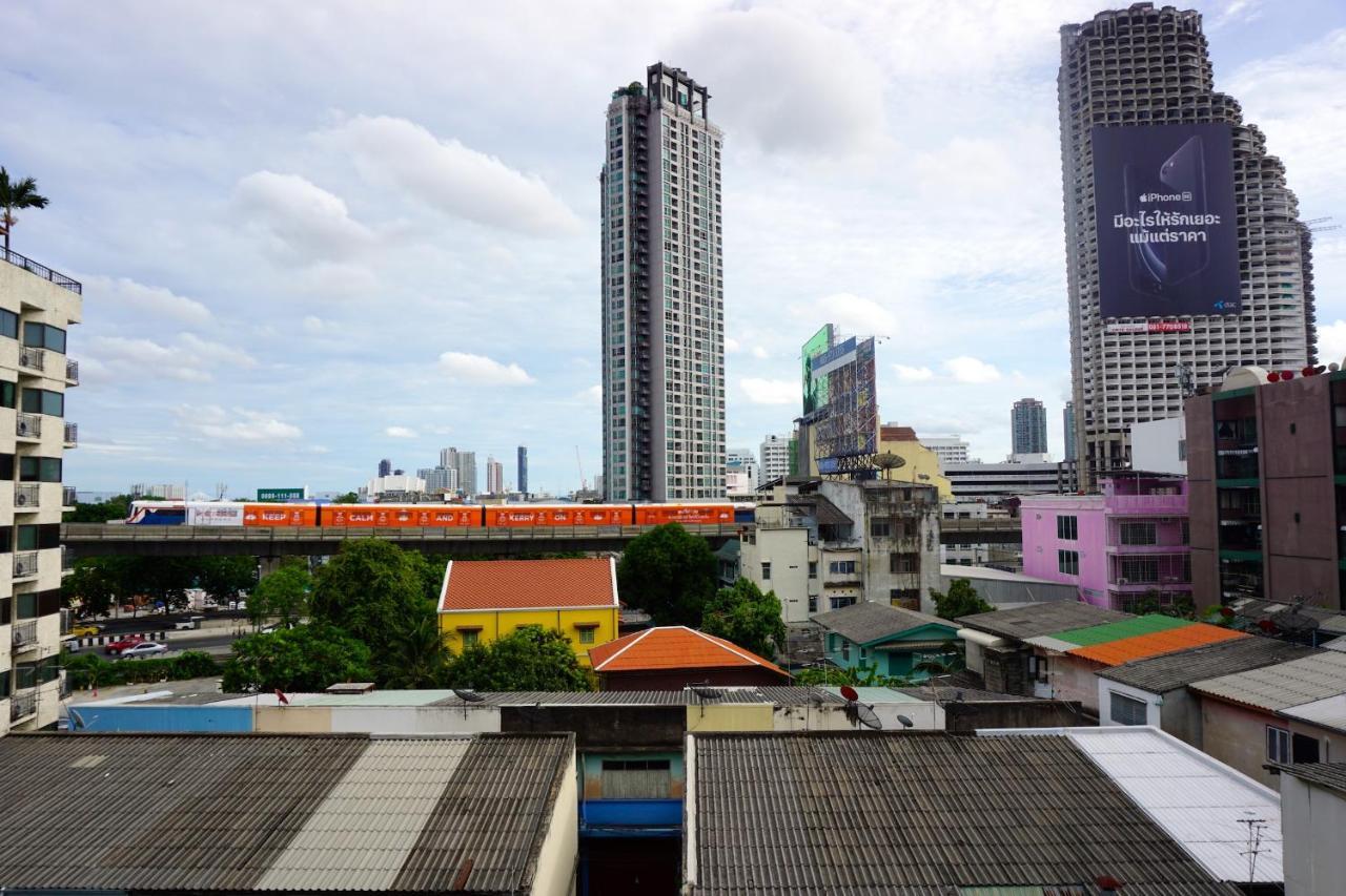 Snoozzze Hostel ใกล้รถไฟฟ้า ย่านบางรัก (Adults Only) Bangkok Exteriör bild